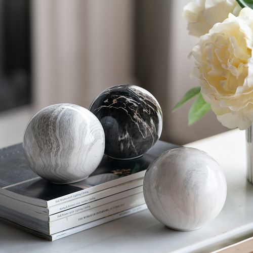 9 Ceramic Sphere with marble pattern