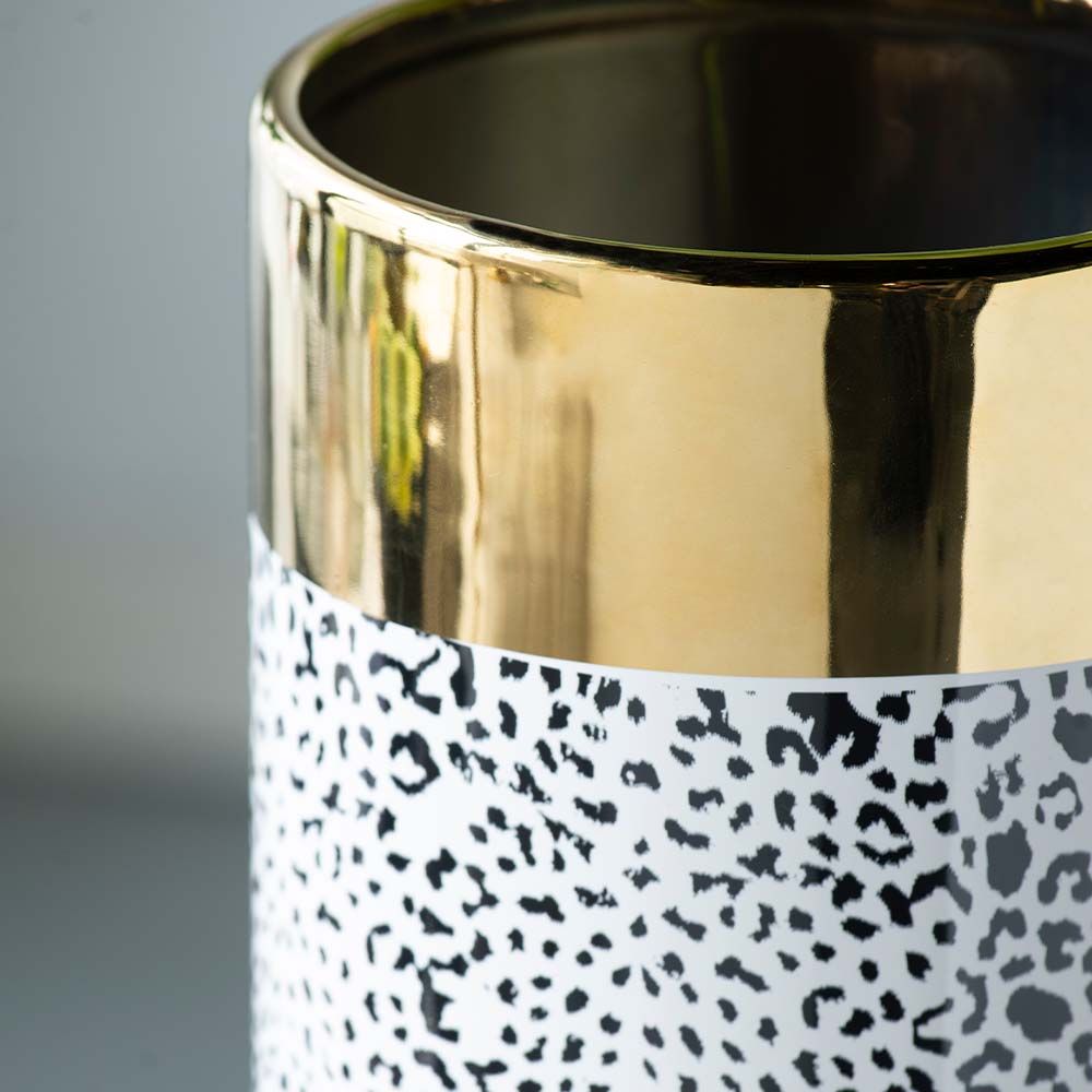 White & Black Ceramic Home Accessories