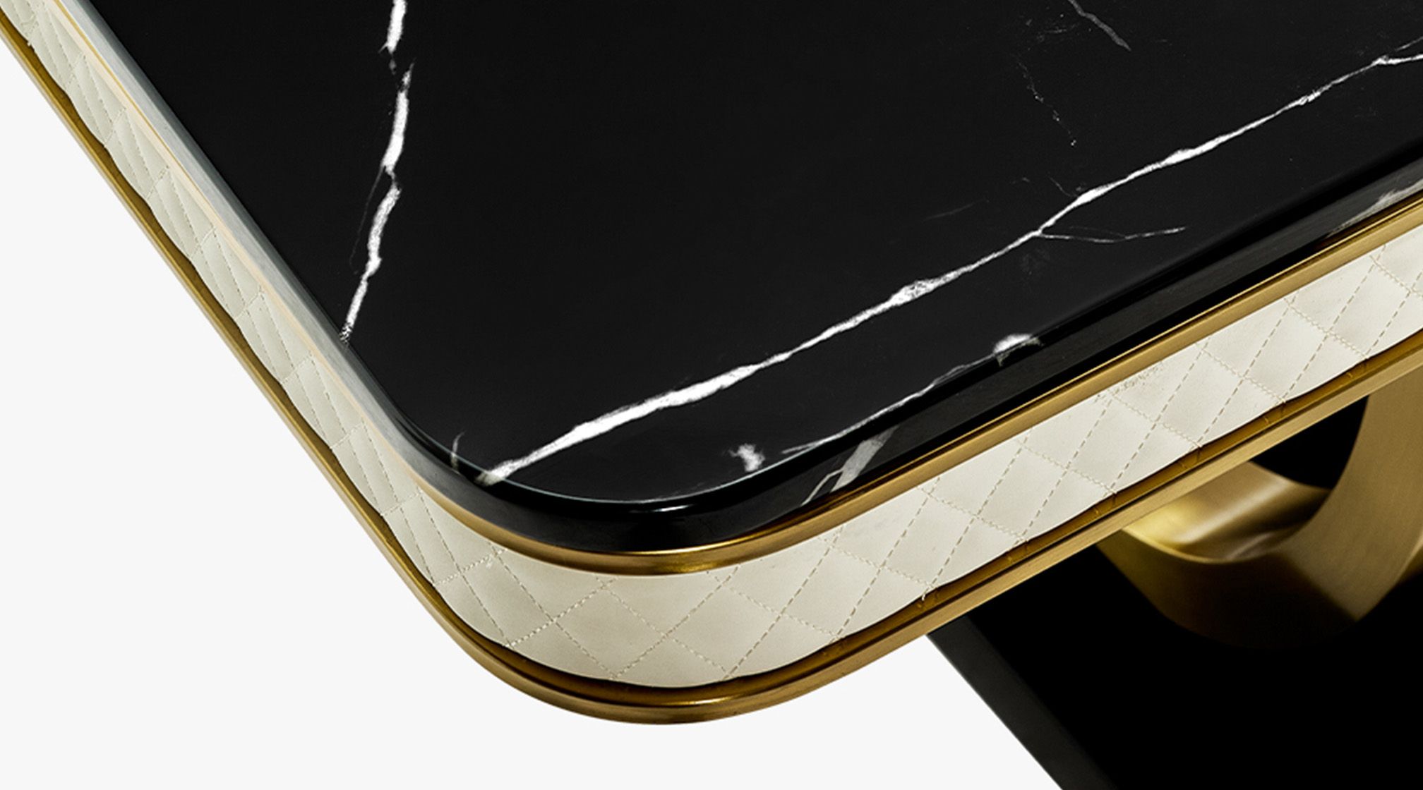 Curved-edge Corners Design